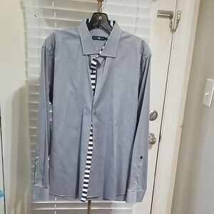Men's Stone Rose Gray Button-Up Shirt Size Small